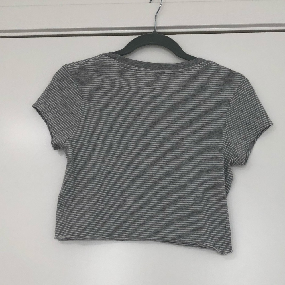 Crop top - Picture 2 of 2